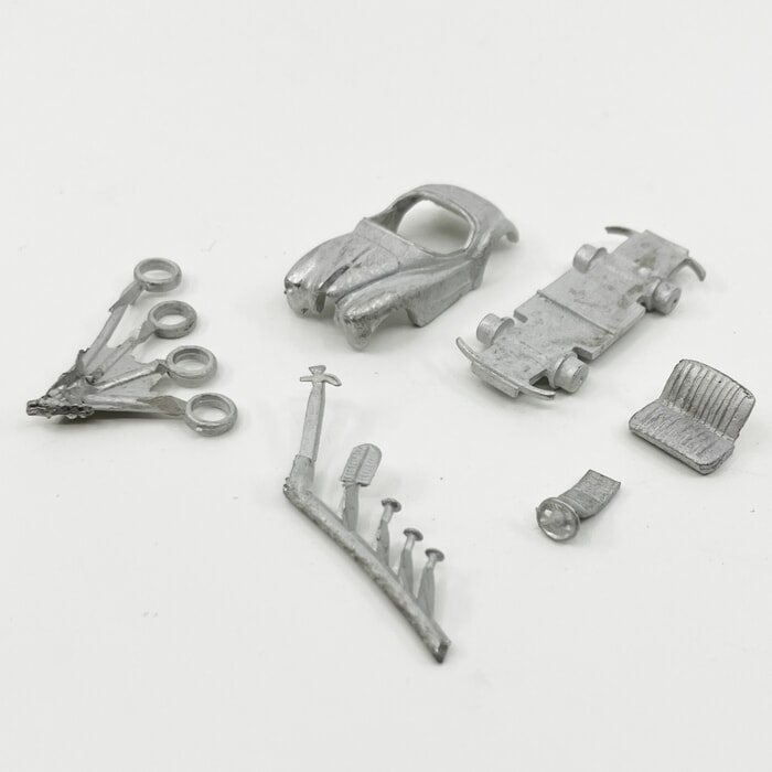 J40 Model Kit 1:43 Scale J40 Model Kit 1:43 Scale