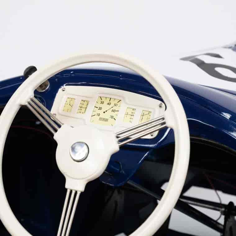 Cream gauge surround and steering wheel set